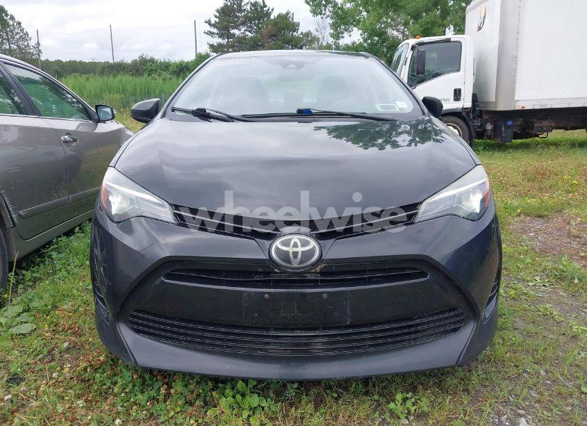 Photo 6 of 2018 Toyota Corolla LE (VIN 2T1BURHE0JC974876)