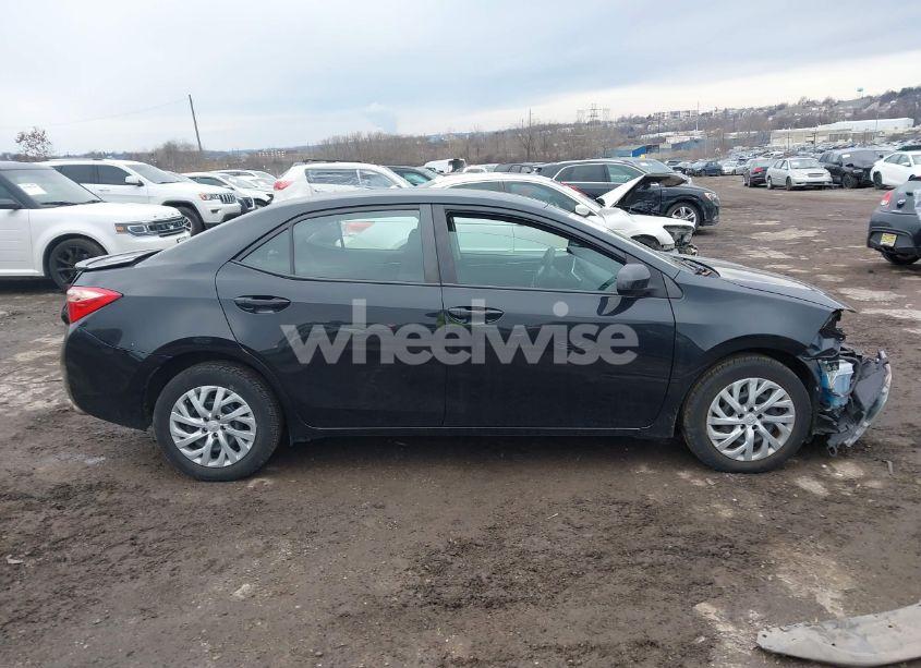 Photo 14 of 2018 Toyota Corolla LE (VIN 2T1BURHE0JC974912)