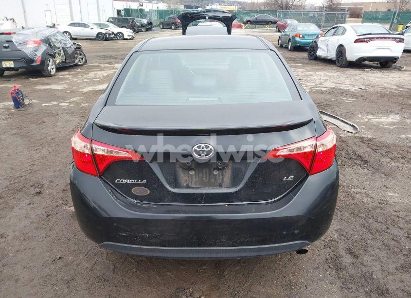 Photo 17 of 2018 Toyota Corolla LE (VIN 2T1BURHE0JC974912)