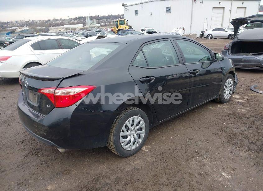 Photo 4 of 2018 Toyota Corolla LE (VIN 2T1BURHE0JC974912)