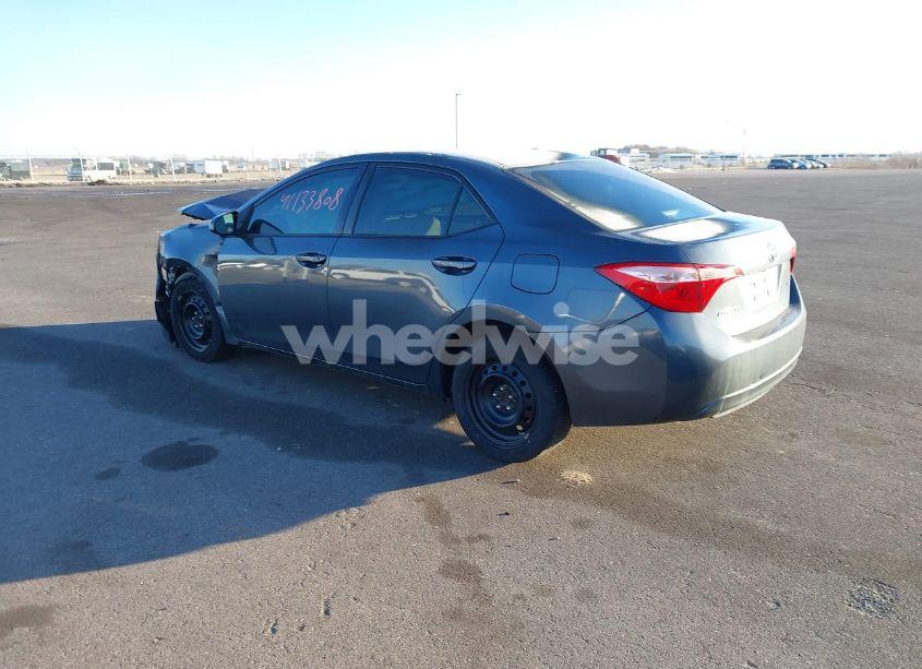 Photo 3 of 2018 Toyota Corolla LE (VIN 2T1BURHE0JC978166)