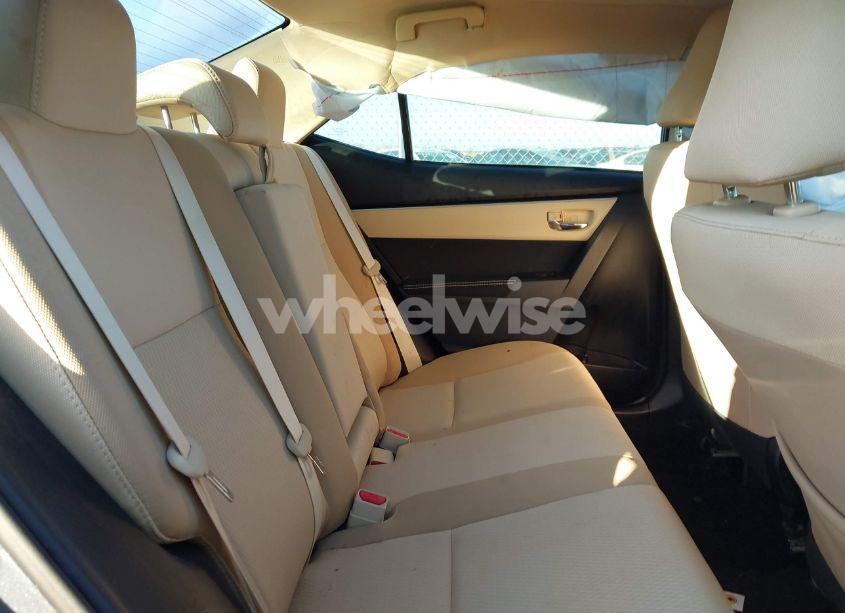 Photo 8 of 2018 Toyota Corolla LE (VIN 2T1BURHE0JC978166)