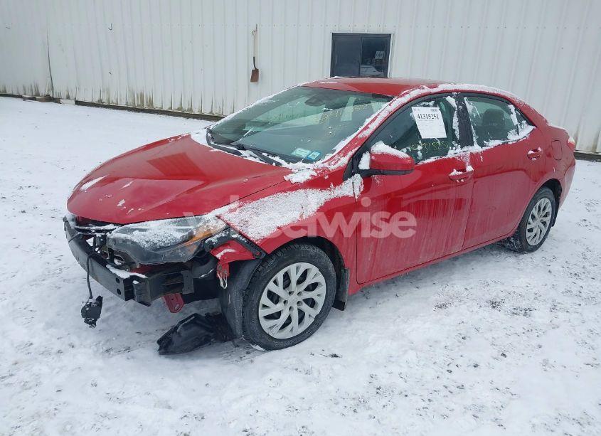 Photo 2 of 2018 Toyota Corolla LE (VIN 2T1BURHE0JC991547)
