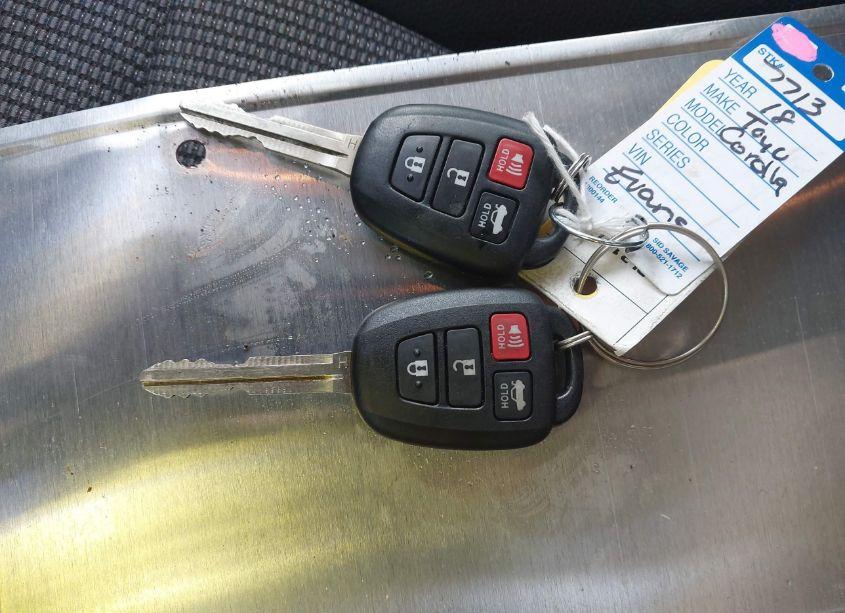 Photo 11 of 2018 Toyota Corolla SE (VIN 2T1BURHE0JC992102)