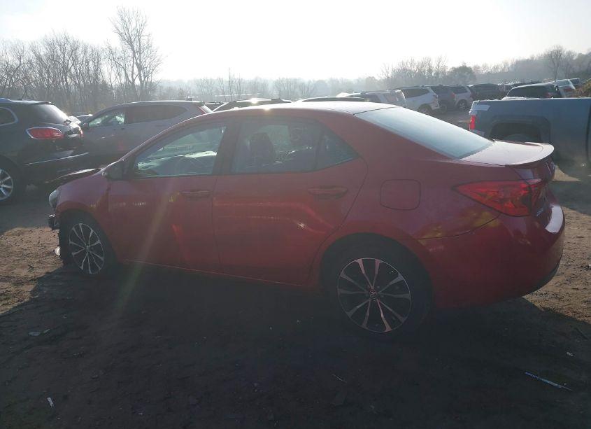 Photo 15 of 2018 Toyota Corolla SE (VIN 2T1BURHE0JC992102)