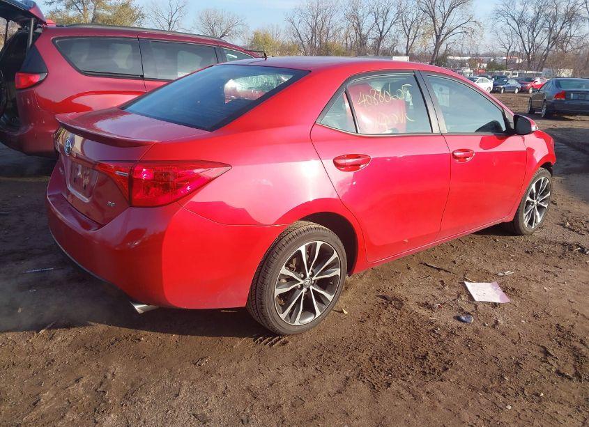 Photo 4 of 2018 Toyota Corolla SE (VIN 2T1BURHE0JC992102)