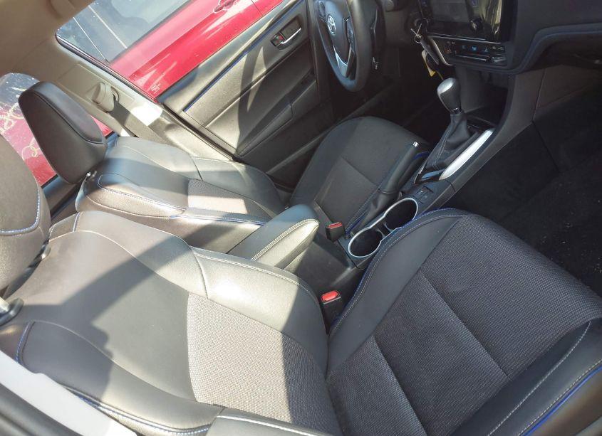 Photo 5 of 2018 Toyota Corolla SE (VIN 2T1BURHE0JC992102)