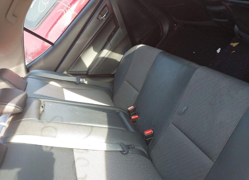 Photo 8 of 2018 Toyota Corolla SE (VIN 2T1BURHE0JC992102)