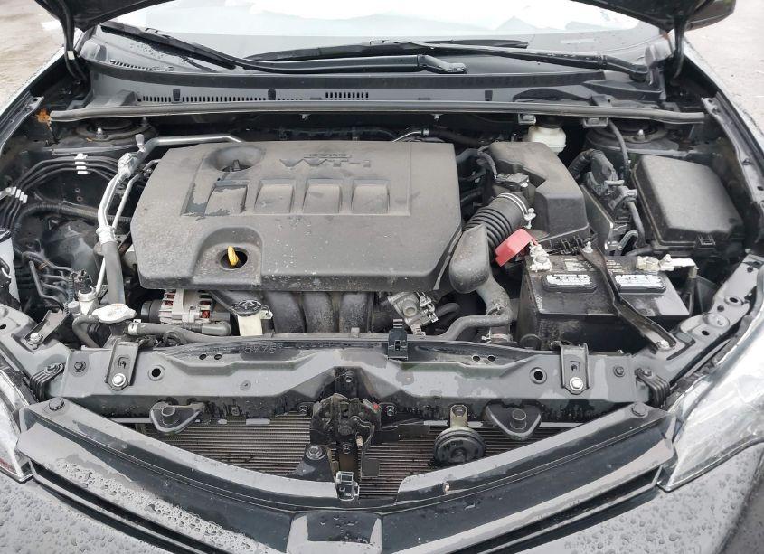 Photo 10 of 2018 Toyota Corolla XLE (VIN 2T1BURHE0JC995128)