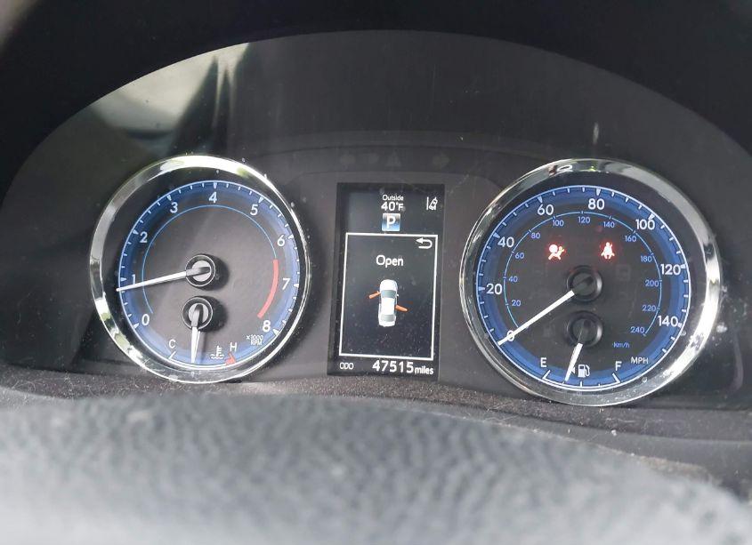 Photo 7 of 2018 Toyota Corolla XLE (VIN 2T1BURHE0JC995128)