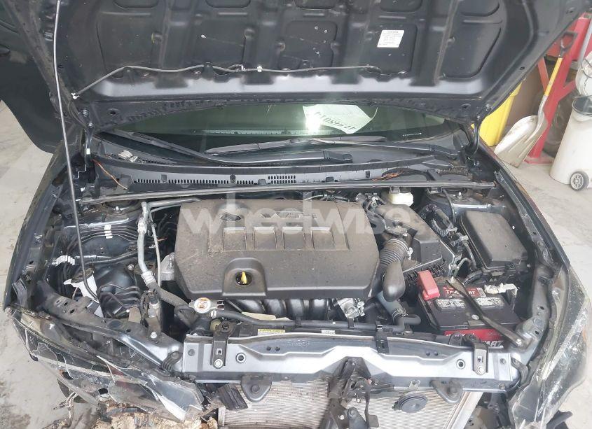 Photo 10 of 2019 Toyota Corolla LE (VIN 2T1BURHE0KC137076)