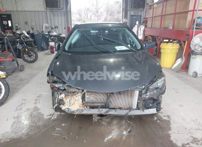 Photo 12 of 2019 Toyota Corolla LE (VIN 2T1BURHE0KC137076)