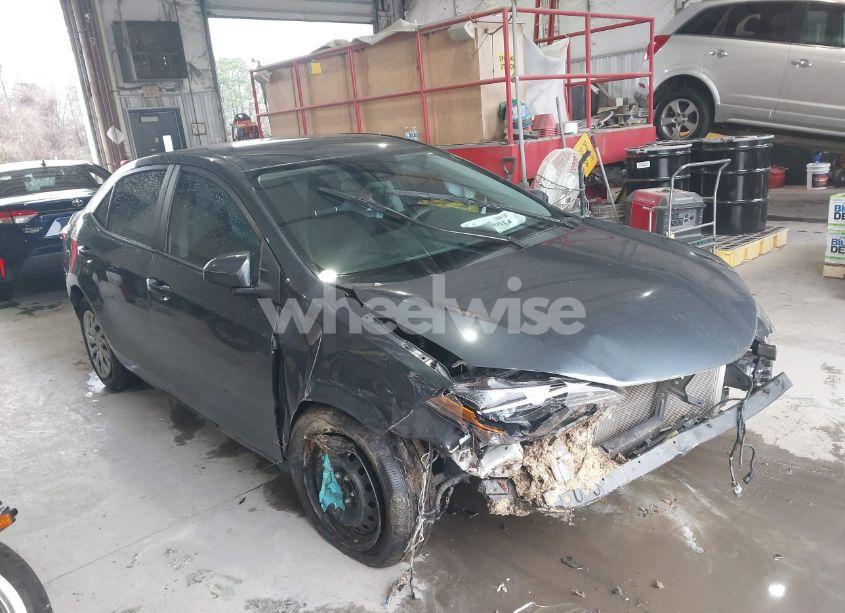 Photo 13 of 2019 Toyota Corolla LE (VIN 2T1BURHE0KC137076)