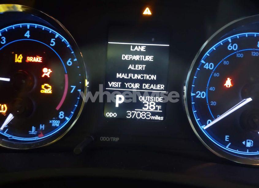 Photo 15 of 2019 Toyota Corolla LE (VIN 2T1BURHE0KC137076)