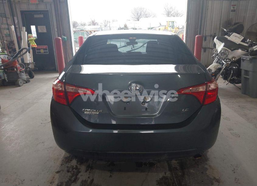 Photo 16 of 2019 Toyota Corolla LE (VIN 2T1BURHE0KC137076)