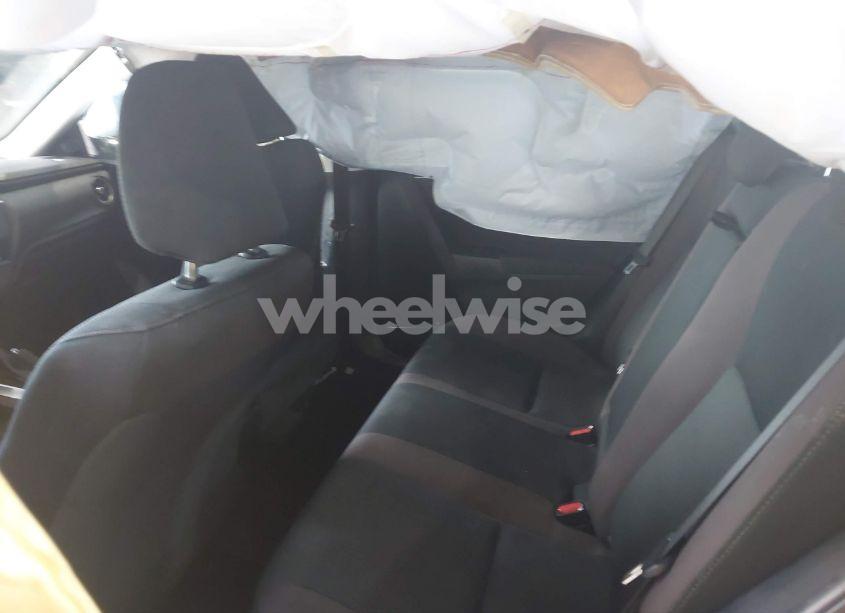 Photo 8 of 2019 Toyota Corolla LE (VIN 2T1BURHE0KC137076)