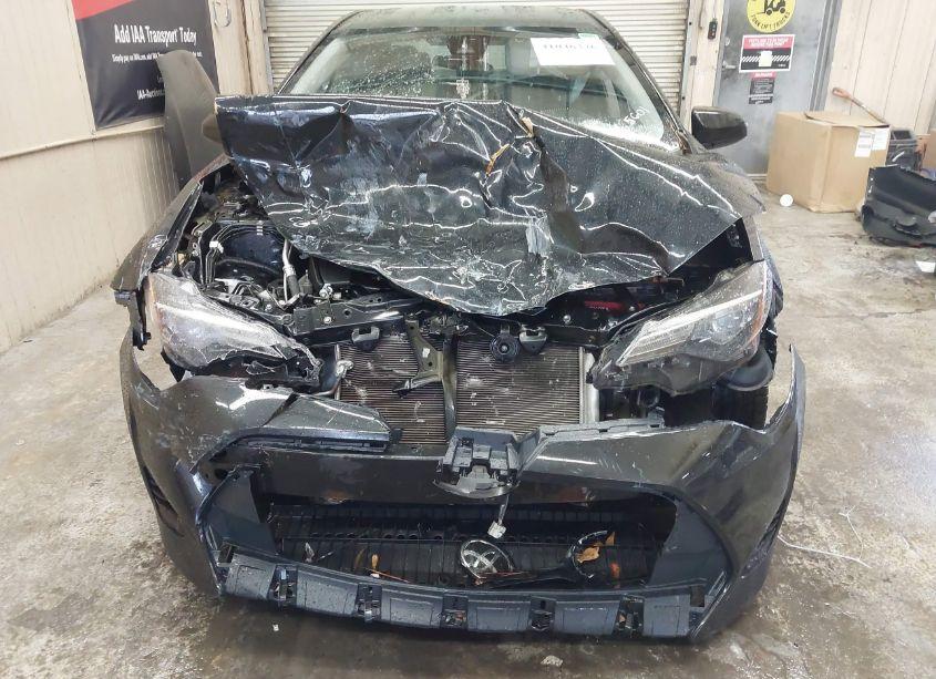 Photo 6 of 2019 Toyota Corolla LE (VIN 2T1BURHE0KC145601)