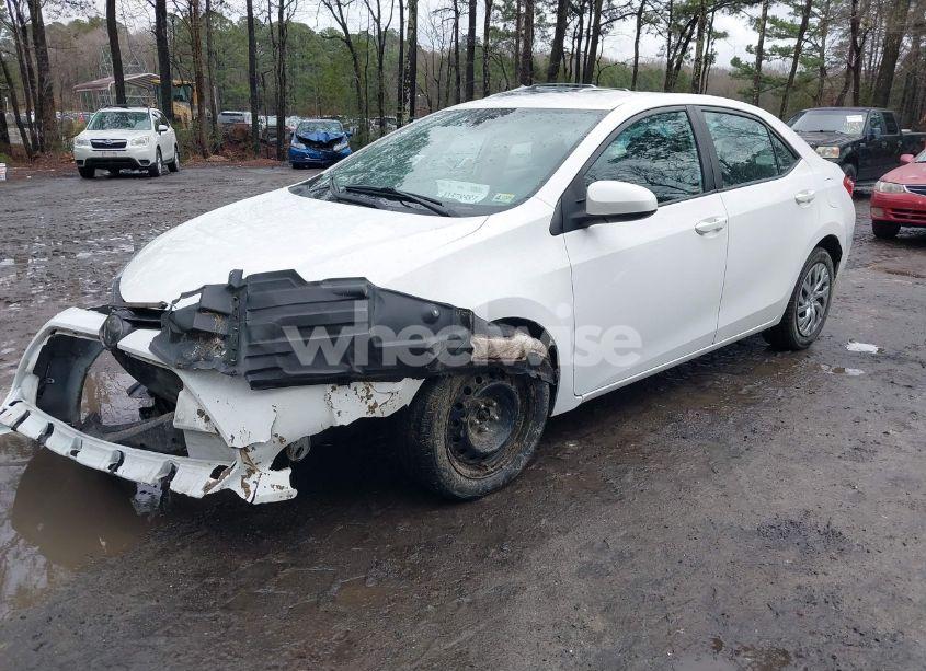 Photo 2 of 2019 Toyota Corolla LE (VIN 2T1BURHE0KC150152)