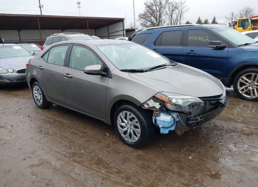 2019 Toyota Corolla LE (VIN 2T1BURHE0KC150894) main photo