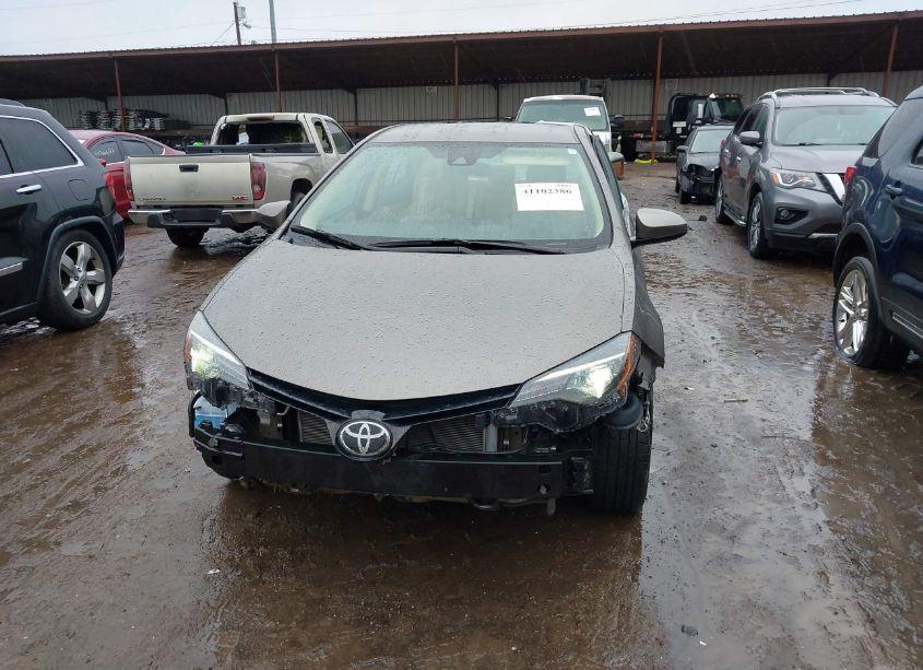 Photo 12 of 2019 Toyota Corolla LE (VIN 2T1BURHE0KC150894)