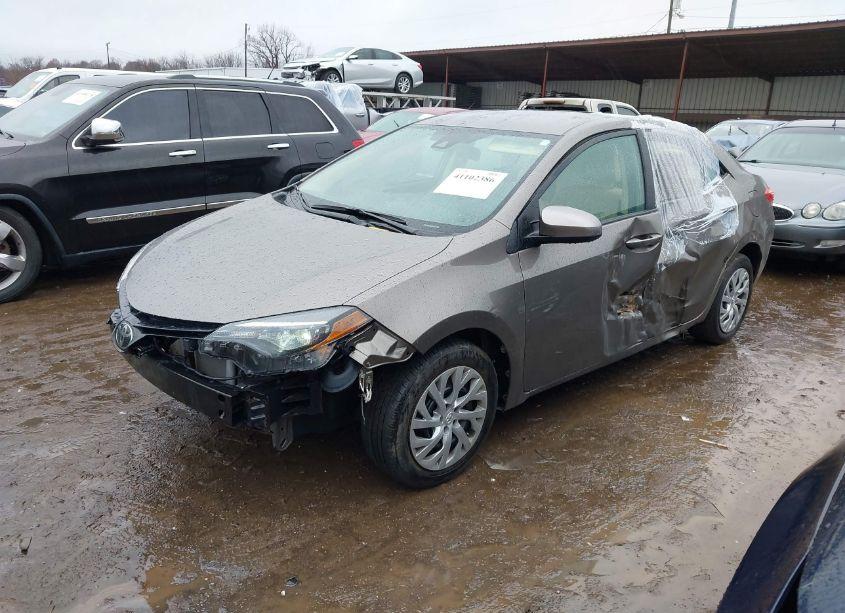 Photo 2 of 2019 Toyota Corolla LE (VIN 2T1BURHE0KC150894)