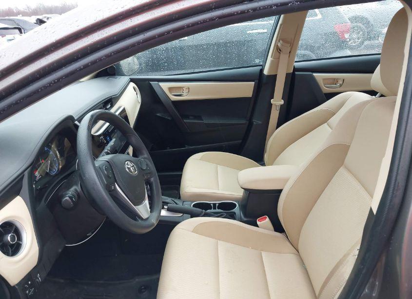 Photo 5 of 2019 Toyota Corolla LE (VIN 2T1BURHE0KC150894)