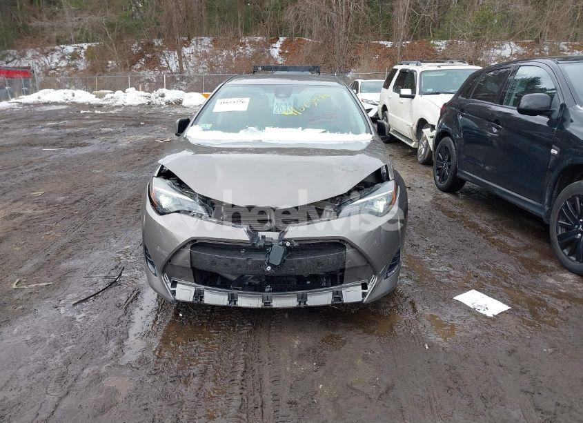 Photo 12 of 2019 Toyota Corolla LE (VIN 2T1BURHE0KC154086)