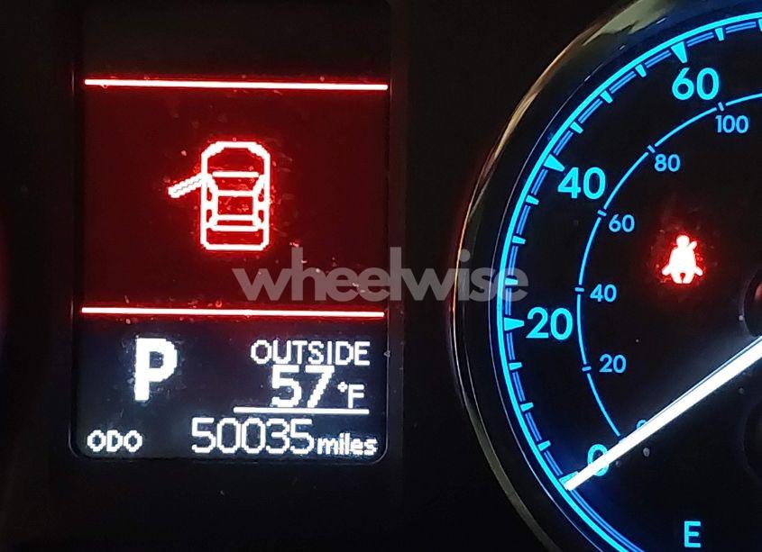 Photo 15 of 2019 Toyota Corolla L (VIN 2T1BURHE0KC166349)