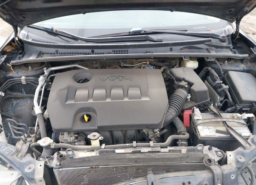 Photo 10 of 2019 Toyota Corolla L (VIN 2T1BURHE0KC166948)