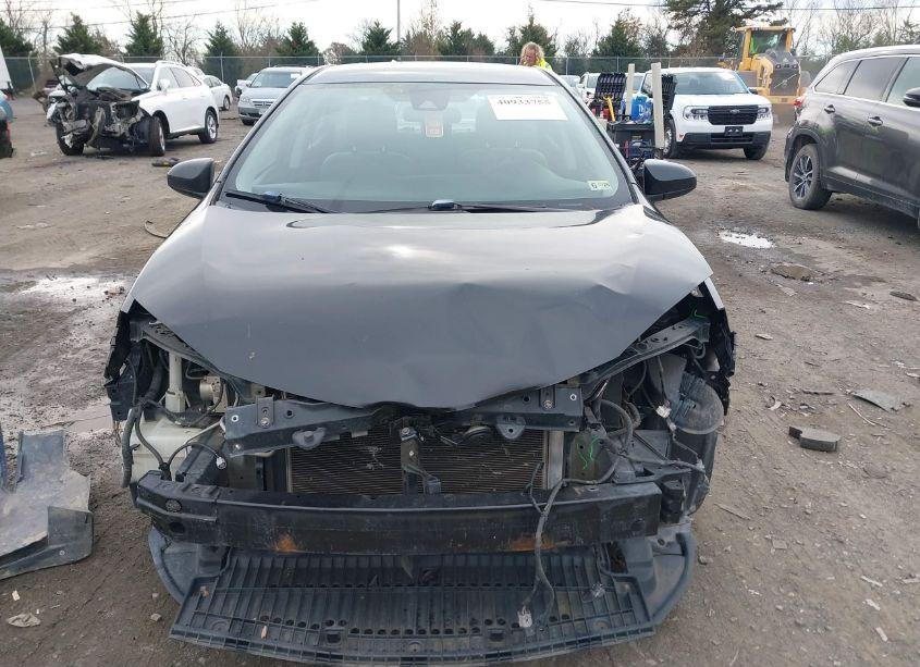 Photo 12 of 2019 Toyota Corolla L (VIN 2T1BURHE0KC166948)