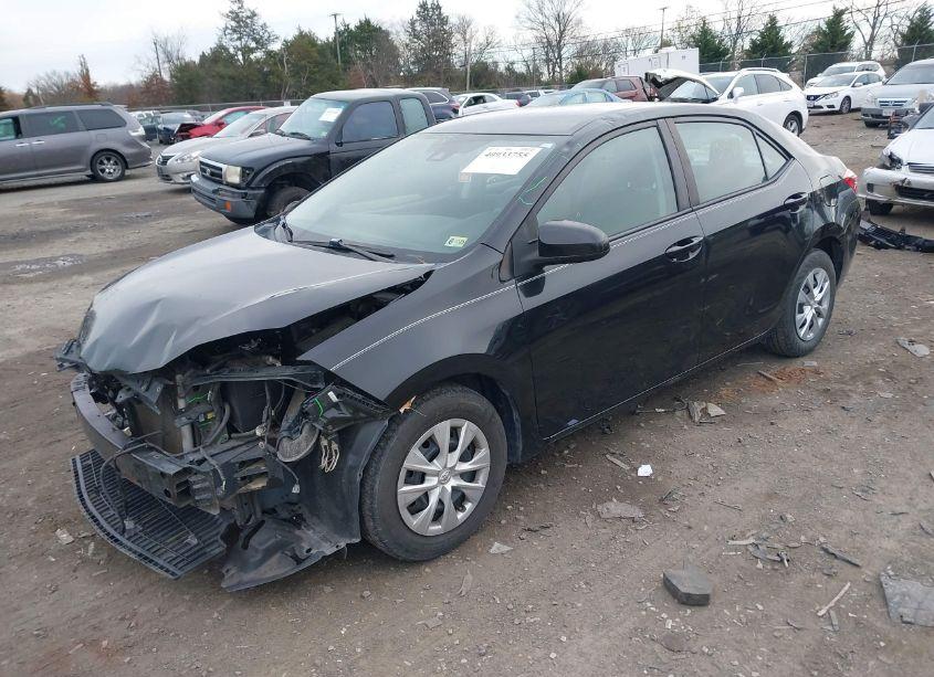 Photo 2 of 2019 Toyota Corolla L (VIN 2T1BURHE0KC166948)