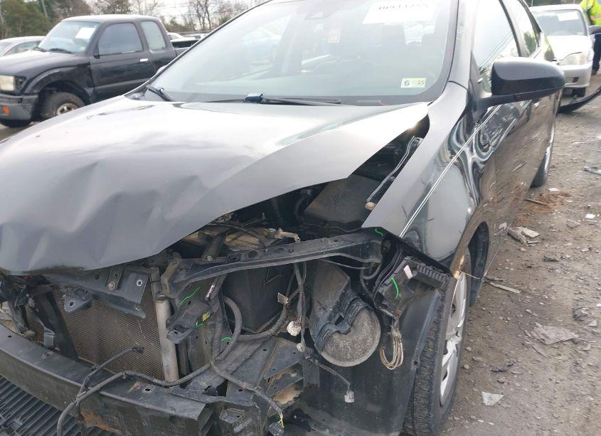 Photo 6 of 2019 Toyota Corolla L (VIN 2T1BURHE0KC166948)