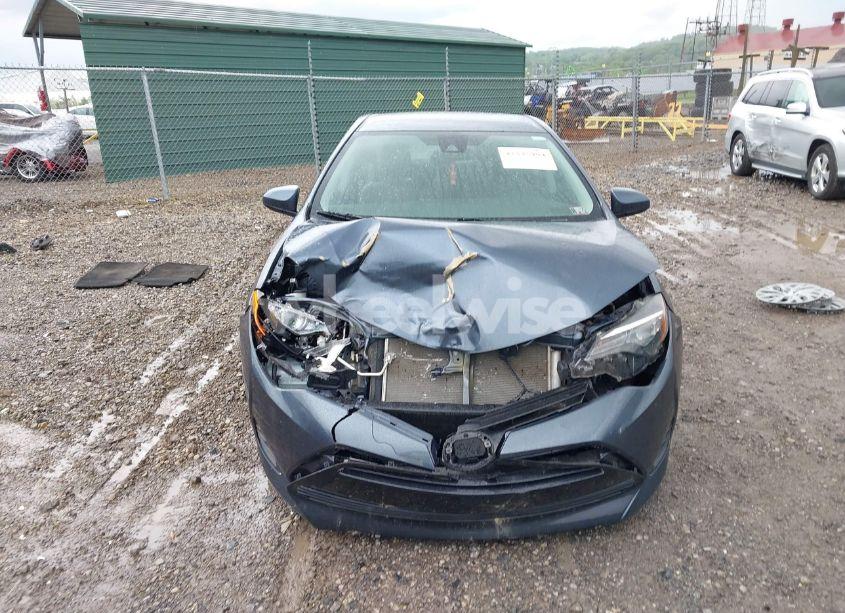 Photo 13 of 2019 Toyota Corolla LE (VIN 2T1BURHE0KC167730)