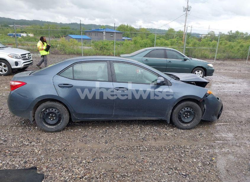 Photo 14 of 2019 Toyota Corolla LE (VIN 2T1BURHE0KC167730)