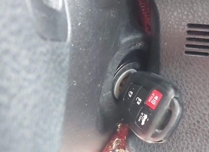 Photo 11 of 2019 Toyota Corolla SE (VIN 2T1BURHE0KC169266)