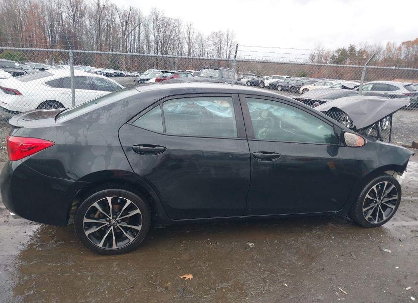 Photo 14 of 2019 Toyota Corolla SE (VIN 2T1BURHE0KC169266)