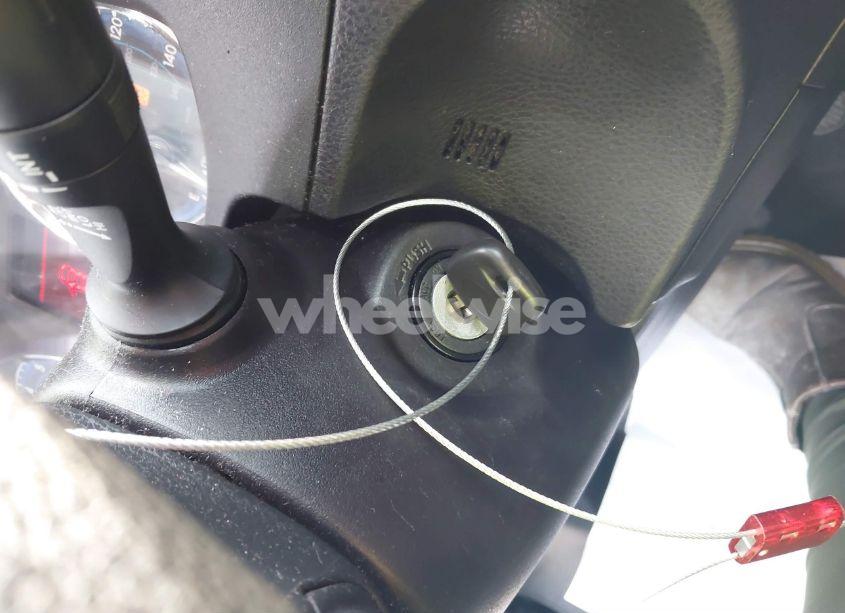 Photo 11 of 2019 Toyota Corolla LE (VIN 2T1BURHE0KC170529)