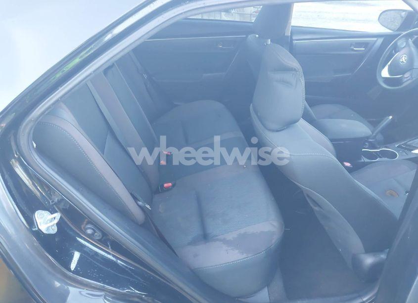 Photo 8 of 2019 Toyota Corolla LE (VIN 2T1BURHE0KC170529)