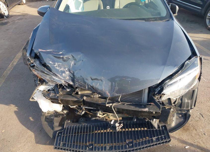 Photo 11 of 2019 Toyota Corolla LE (VIN 2T1BURHE0KC175147)