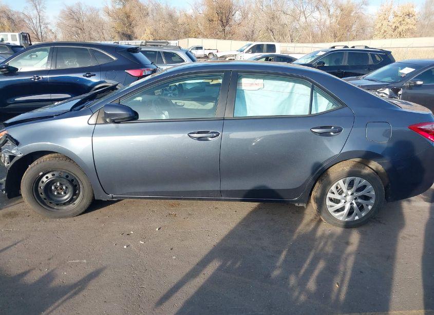 Photo 13 of 2019 Toyota Corolla LE (VIN 2T1BURHE0KC175147)