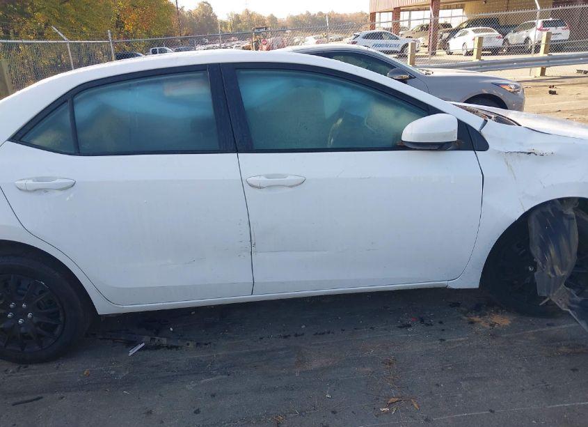 Photo 13 of 2019 Toyota Corolla LE (VIN 2T1BURHE0KC176296)