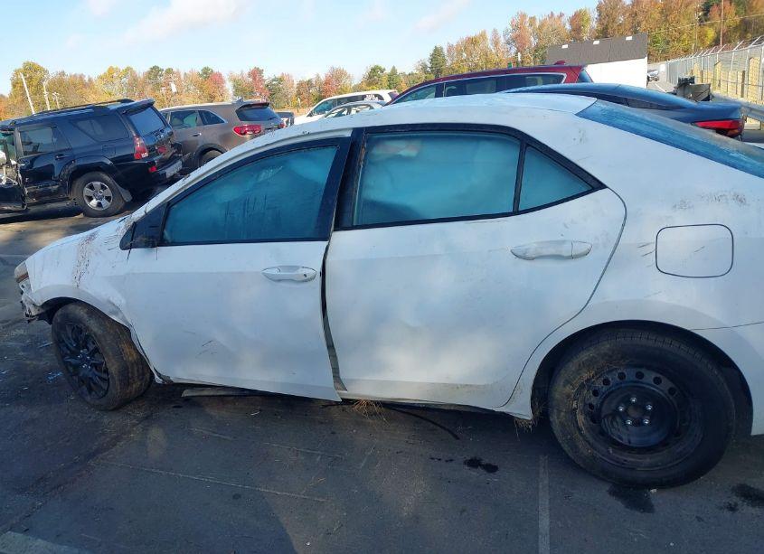 Photo 14 of 2019 Toyota Corolla LE (VIN 2T1BURHE0KC176296)