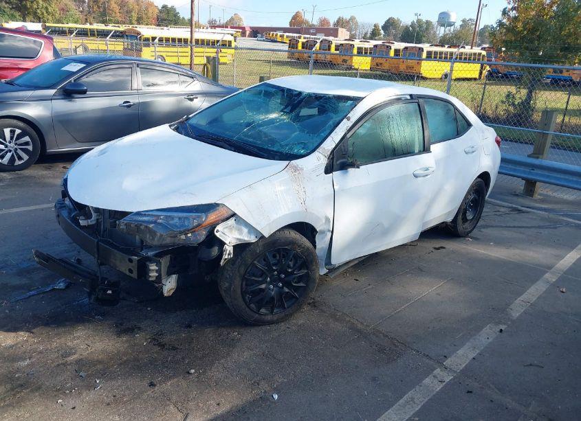 Photo 2 of 2019 Toyota Corolla LE (VIN 2T1BURHE0KC176296)