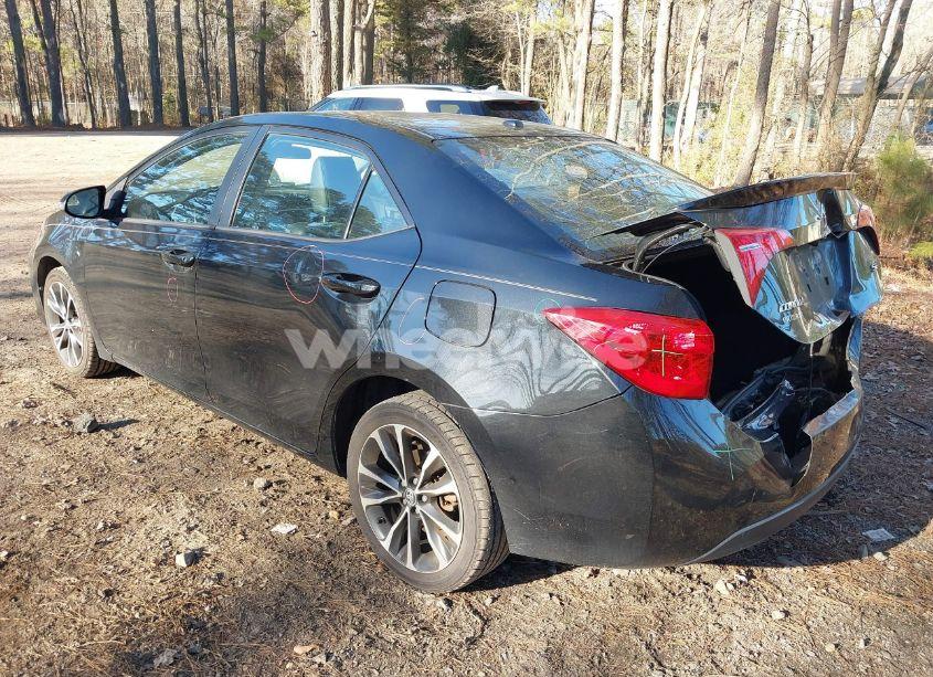 Photo 3 of 2019 Toyota Corolla L/LE/XLE/SE/XSE (VIN 2T1BURHE0KC177741)