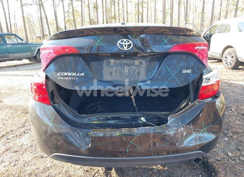 Photo 6 of 2019 Toyota Corolla L/LE/XLE/SE/XSE (VIN 2T1BURHE0KC177741)