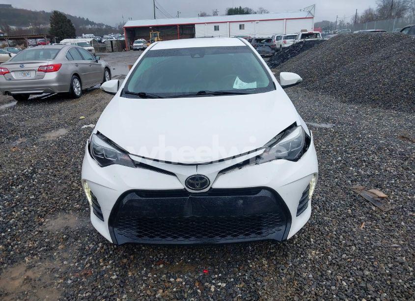 Photo 12 of 2019 Toyota Corolla SE (VIN 2T1BURHE0KC178372)