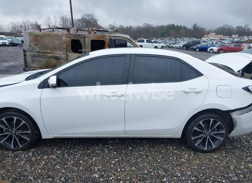 Photo 14 of 2019 Toyota Corolla SE (VIN 2T1BURHE0KC178372)