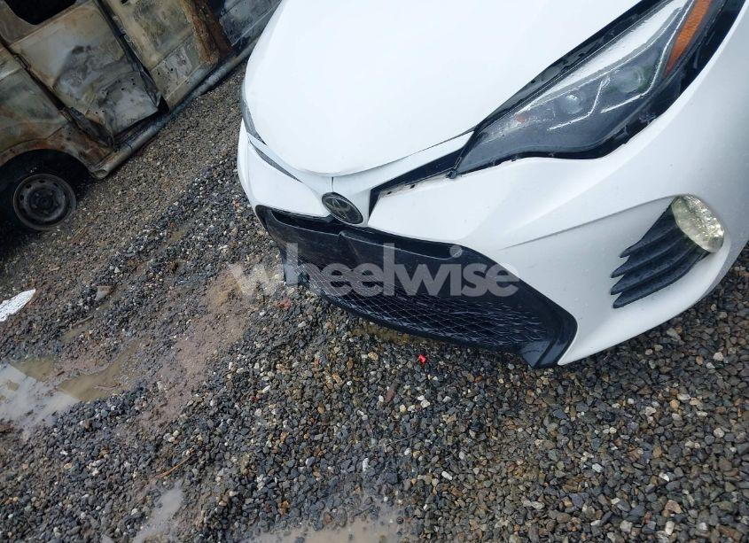 Photo 17 of 2019 Toyota Corolla SE (VIN 2T1BURHE0KC178372)