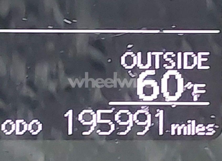 Photo 15 of 2019 Toyota Corolla LE (VIN 2T1BURHE0KC181014)