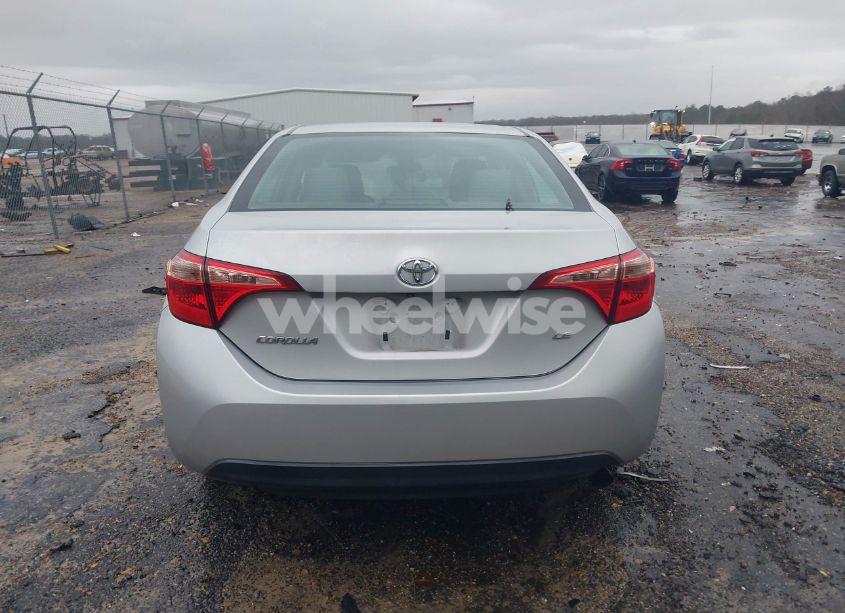 Photo 16 of 2019 Toyota Corolla LE (VIN 2T1BURHE0KC181014)